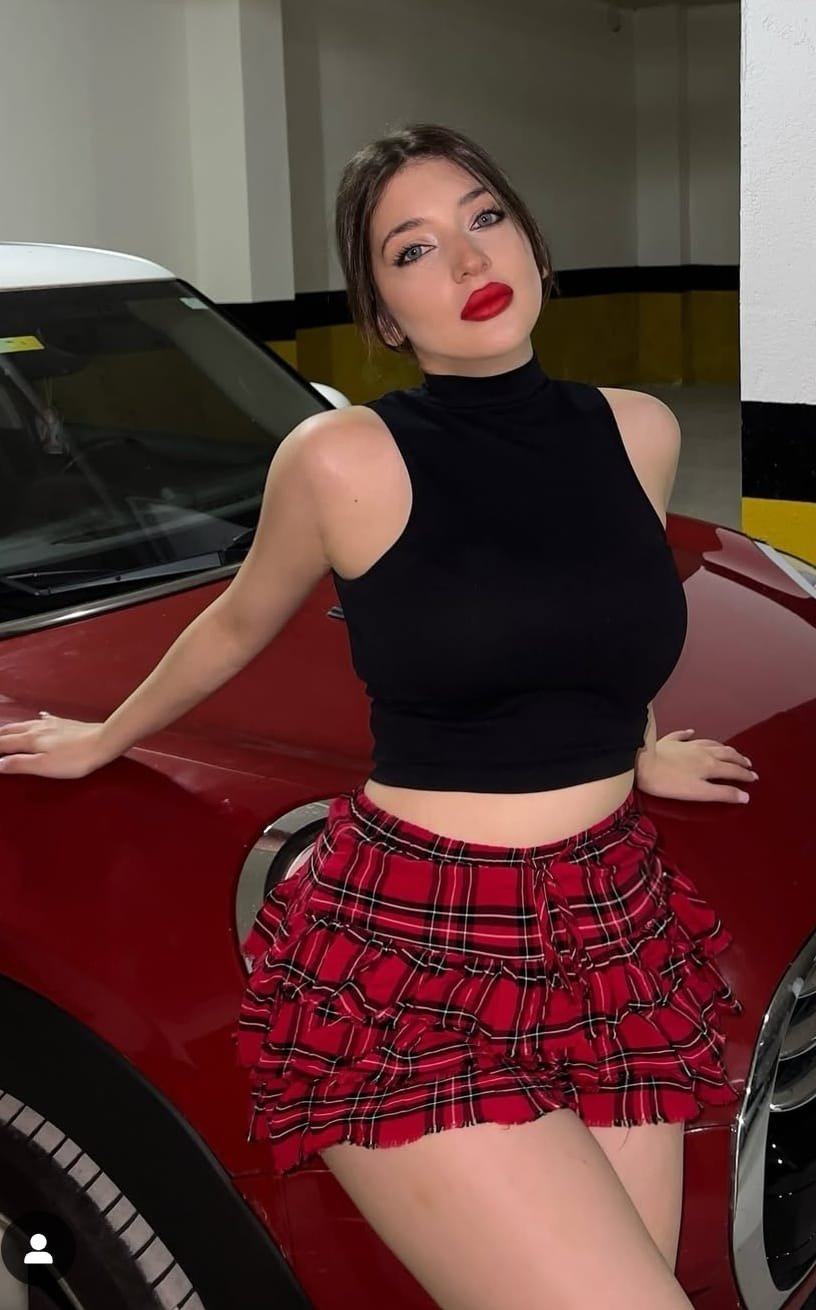 Lüleburgaz İranlı Bayan Escort Amina
